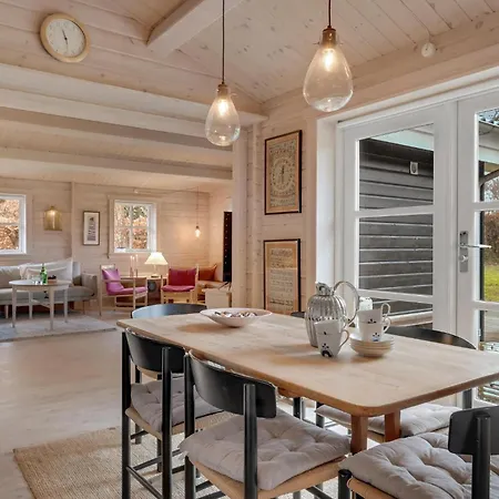 Pet Friendly In With Wifi Hornbæk