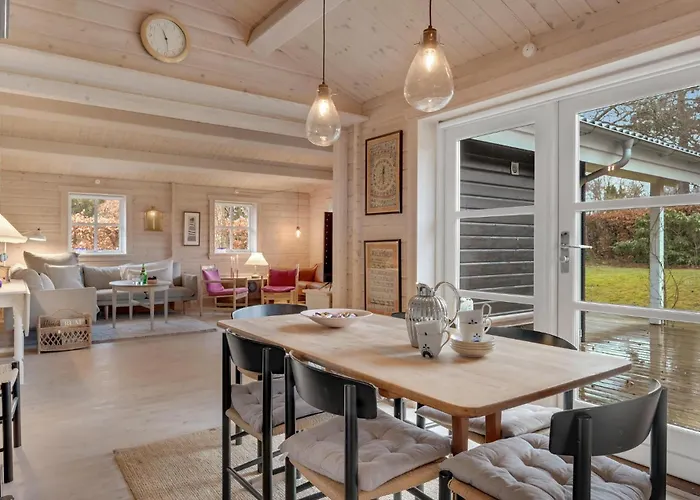 Pet Friendly In With Wifi Hornbæk